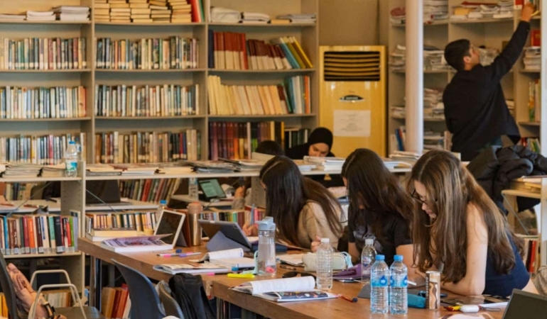 Ücretsiz Hizmetler Kütüphaneleri Cazip Kılıyor