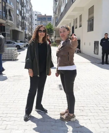 Karşıyaka’da Sokaklar Yenileniyor