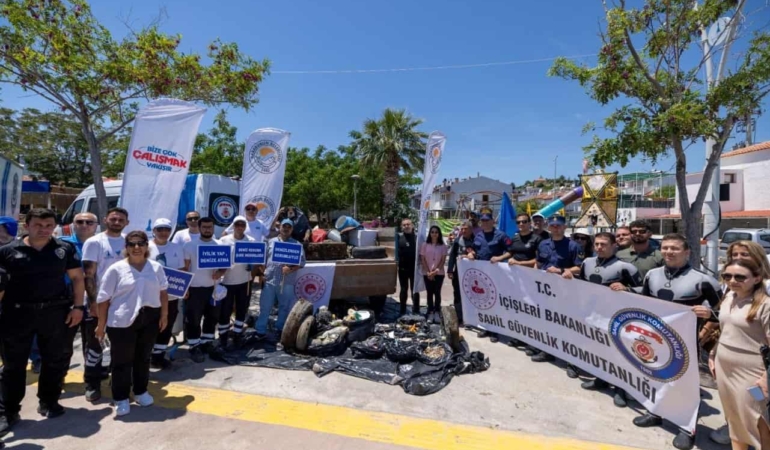 İzmir’de Çevre Günü Etkinliğinde 750 Kilo Atık Toplandı