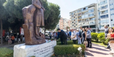 Karşıyaka’da Nazım Hikmet’e Anlamlı Anma