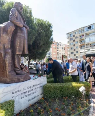 Karşıyaka’da Nazım Hikmet’e Anlamlı Anma
