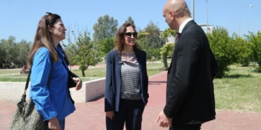 Karşıyaka’da Parklar Yenileniyor, Yeşil Alanlar Güçleniyor