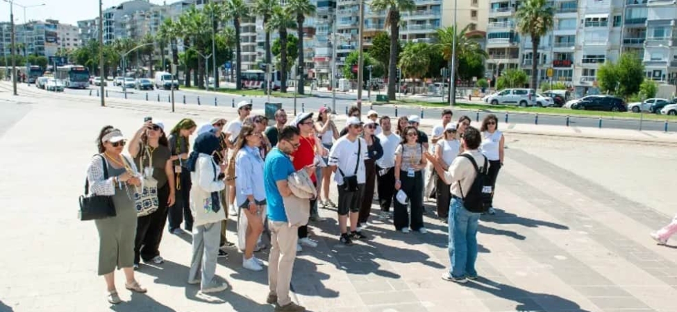 Geleceğin Mimarları Karşıyaka’nın Tarihini Yerinde Keşfetti