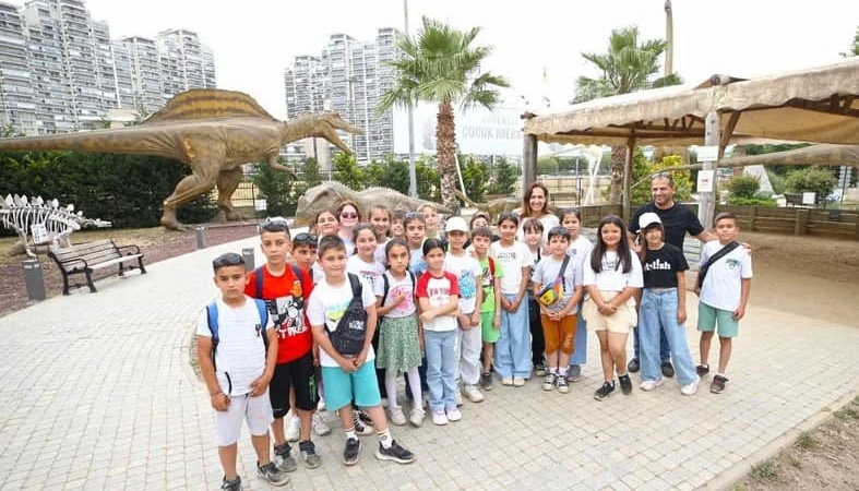 Karşıyaka’da Çocuklara Bilim ve Eğlence Dolu Yaz Programı