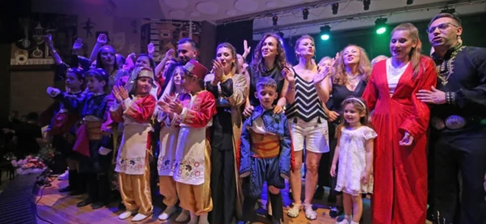 Karşıyaka’da Gençlere Ücretsiz Halk Dansları Kursu