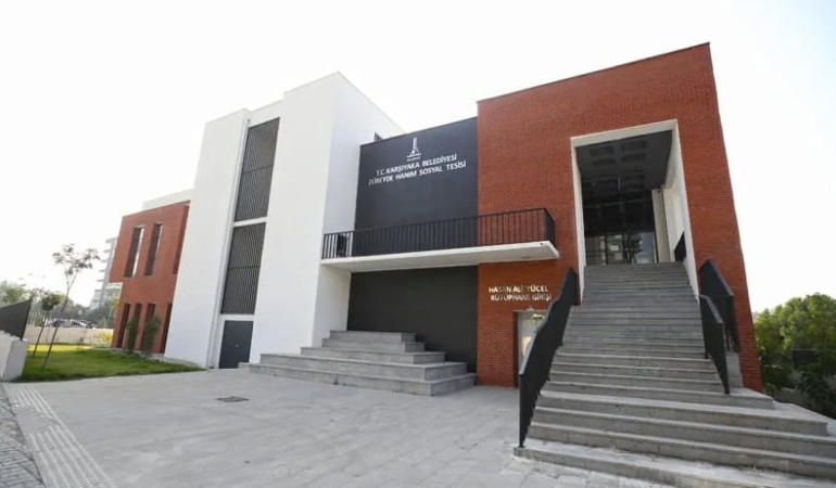 Karşıyaka'da Sosyal Hayatın Adresi Bu Tesis
