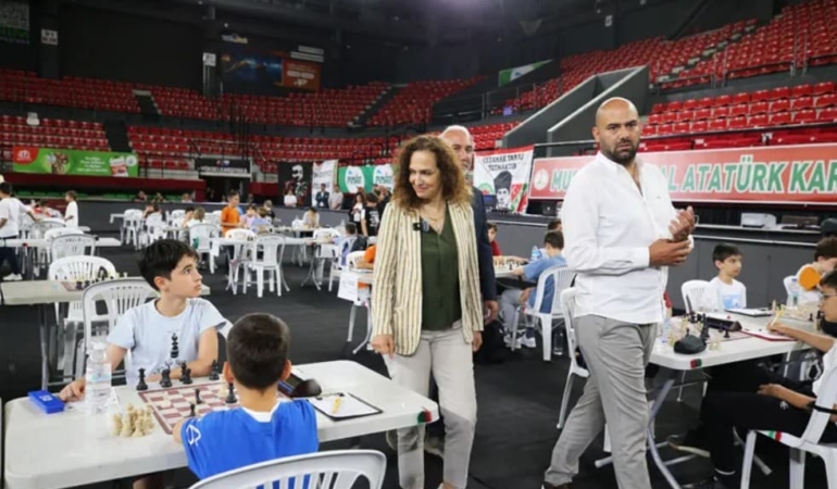 Zafer Bayramı’nda Hamleler Karşıyaka’da