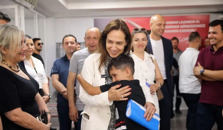 Karşıyaka’da Çocuklar İçin “Genç Ses” Koroları Kuruluyor