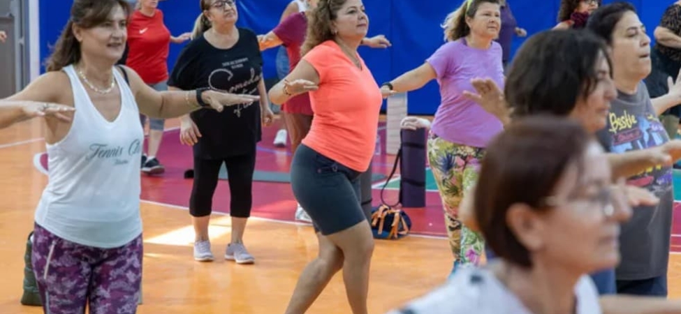 Karşıyaka’da Ücretsiz Sabah Sporları Kış Boyunca Sürecek